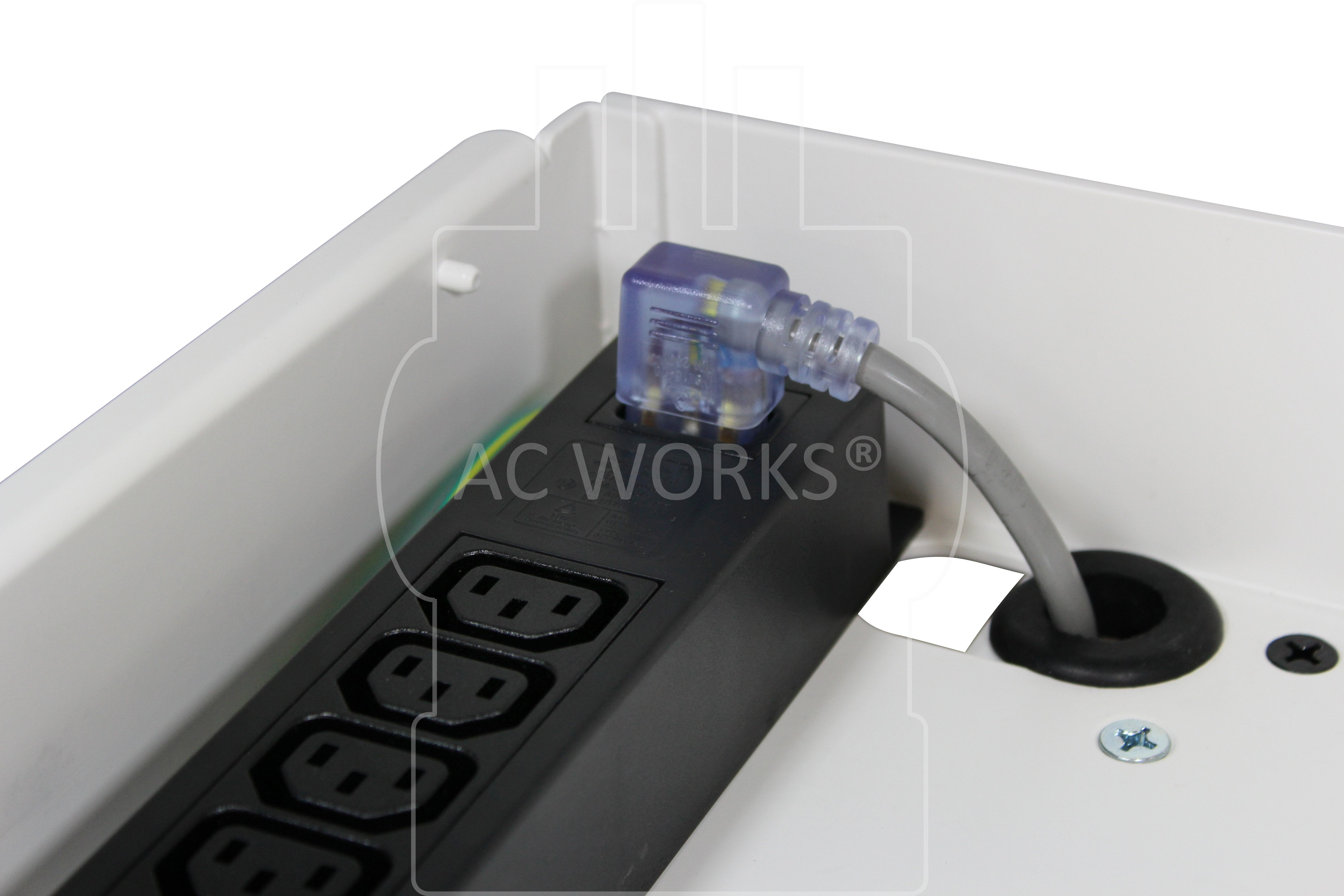 angle IEC plug for medical carts